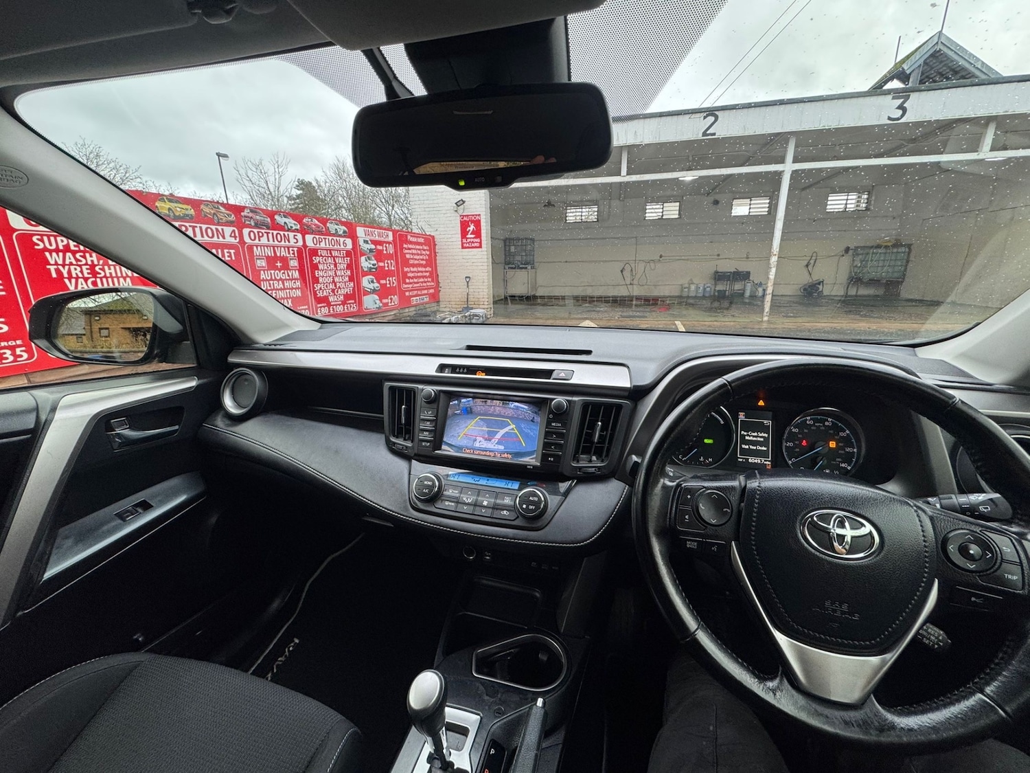 Used Toyota RAV4 2017 for sale - 77141035: Photo 10