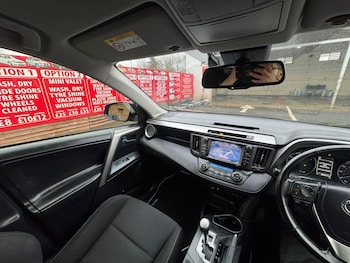 Used Toyota RAV4 2017 for sale - 77141035: Photo