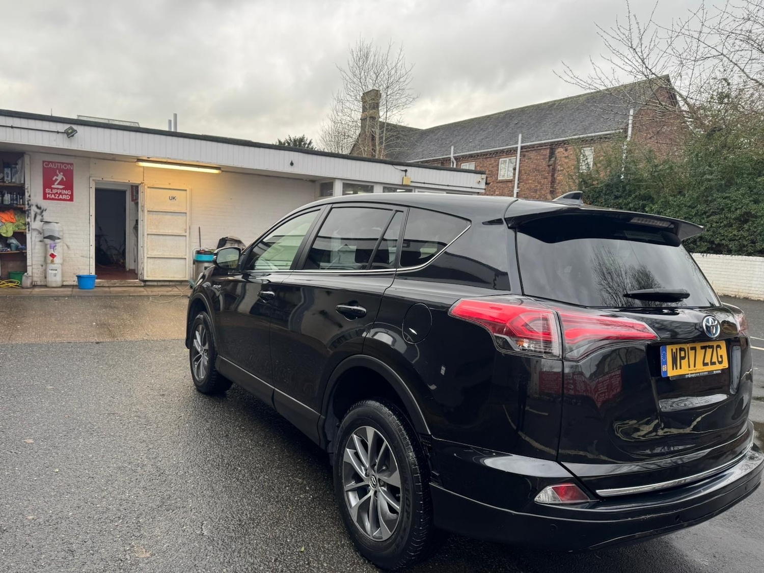 Used Toyota RAV4 2017 for sale - 77141035: Photo 8