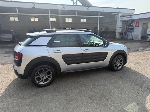 Used Citroen C4 Cactus 2017 for sale - 74254635: Photo 11