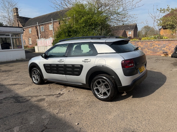 Used Citroen C4 Cactus 2017 for sale - 74254635: Photo 15