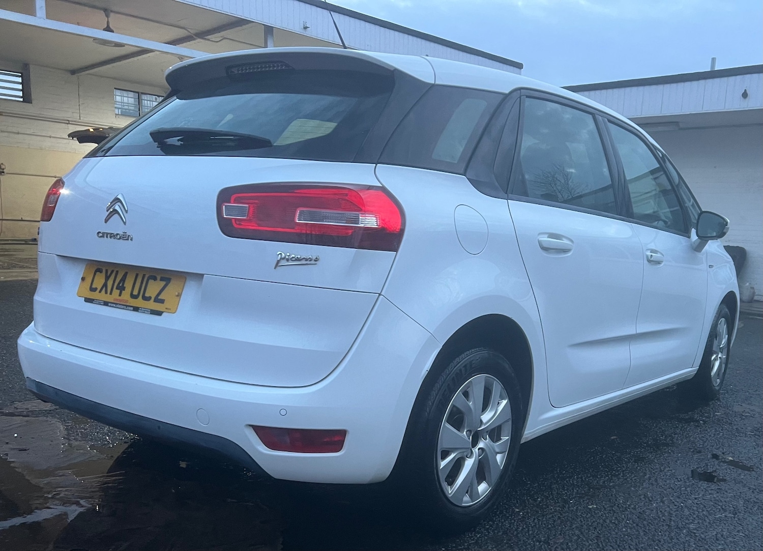 Used Citroen C4 Picasso 2014 for sale - 76192578: Photo 14