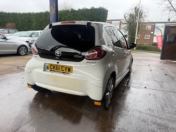 Used Toyota AYGO 2011 for sale - 77804057: Photo