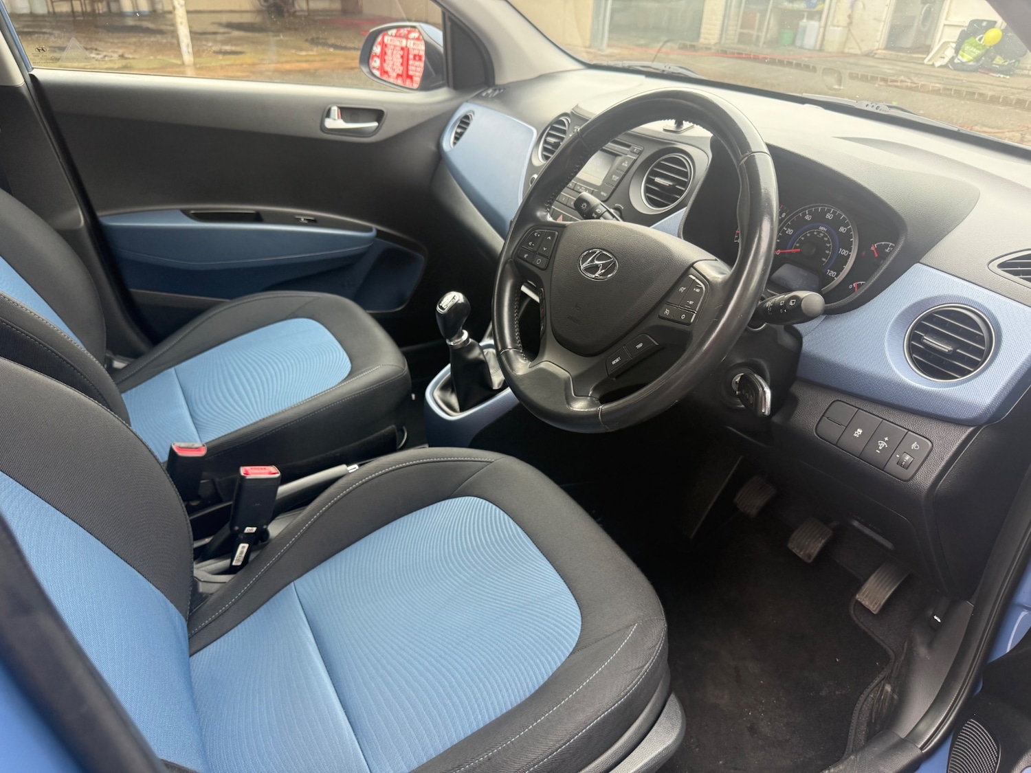 Used Hyundai i10 2015 for sale - 76192537: Photo 10