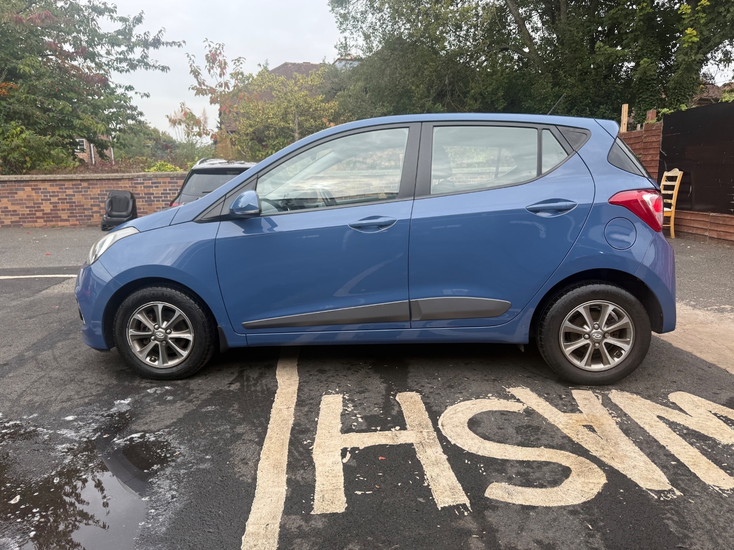 Used Hyundai i10 2015 for sale - 76192537: Photo 2