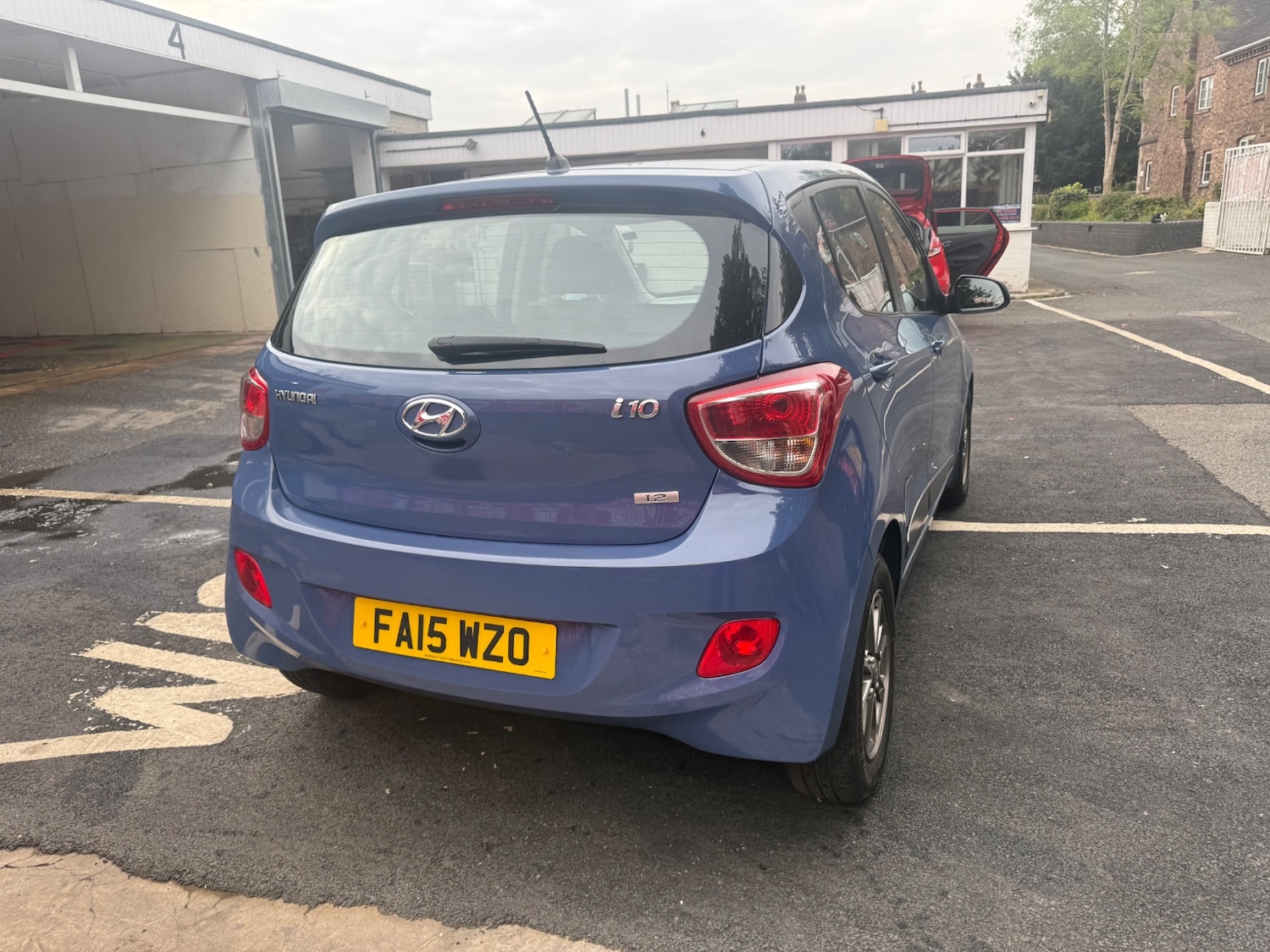 Used Hyundai i10 2015 for sale - 76192537: Photo 7