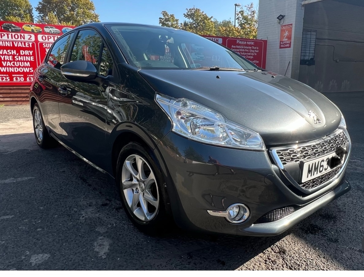 Used Peugeot 208 2014 for sale - 76192509: Photo 10