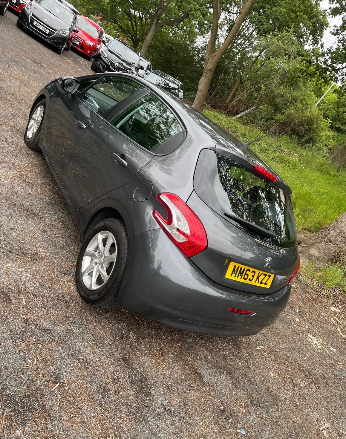 Used Peugeot 208 2014 for sale - 76192509: Photo 7