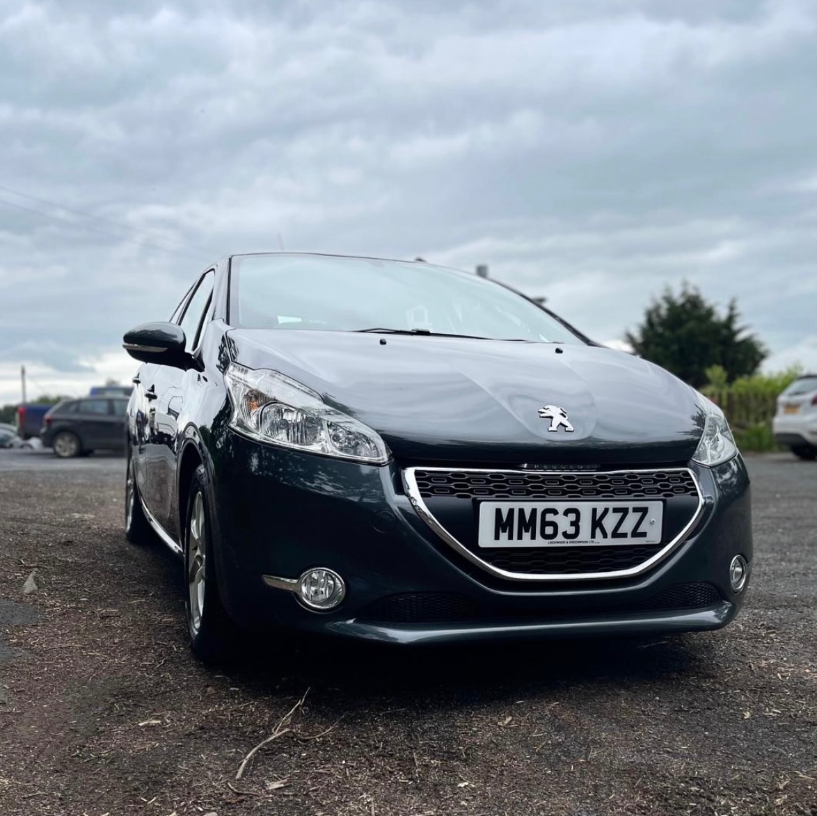 Used Peugeot 208 2014 for sale - 76192509: Photo 8