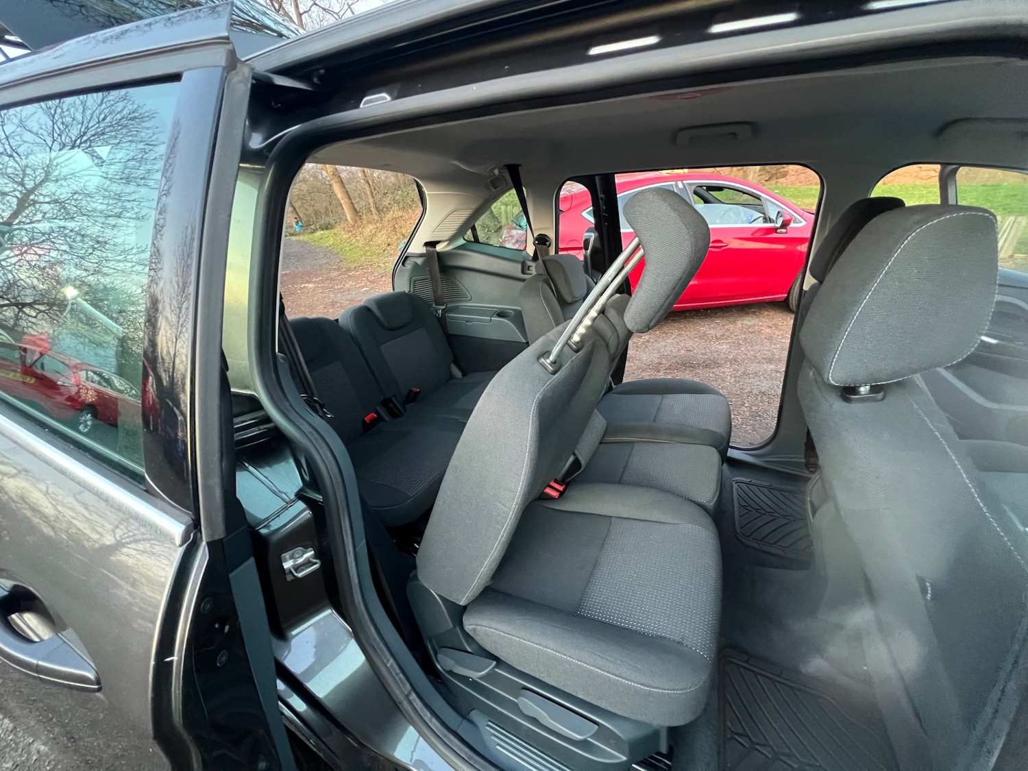 Used Ford Grand C-Max 2015 for sale - 76198633: Photo 13