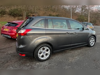 Used Ford Grand C-Max 2015 for sale - 76198633: Photo 2
