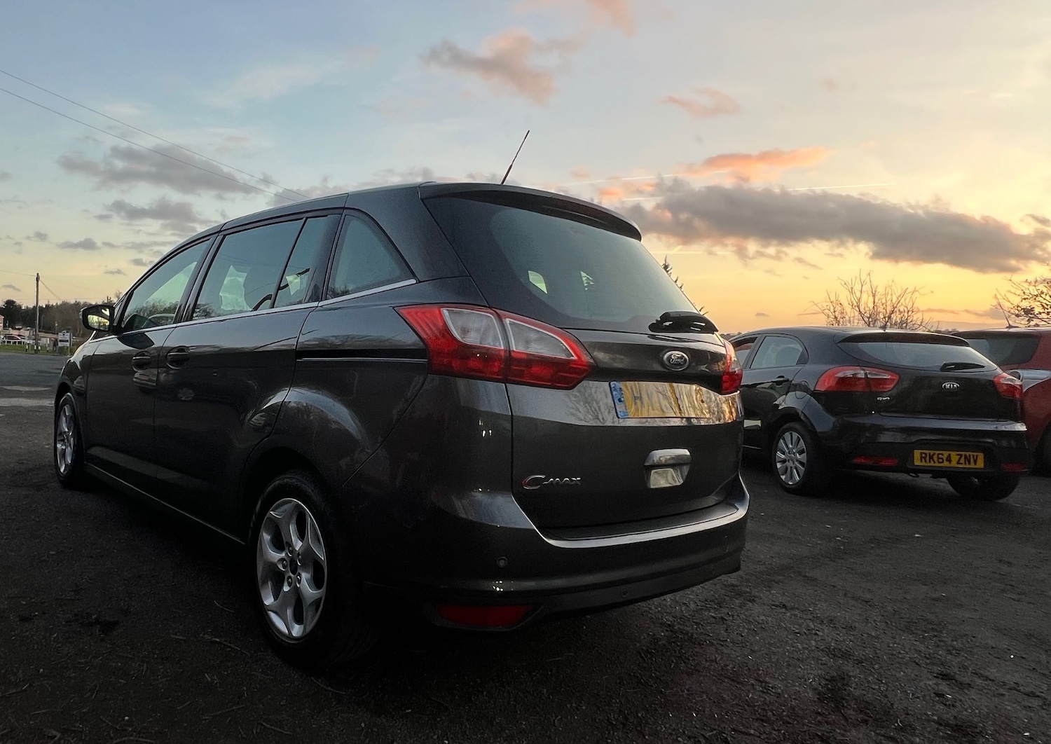 Used Ford Grand C-Max 2015 for sale - 76198633: Photo 3