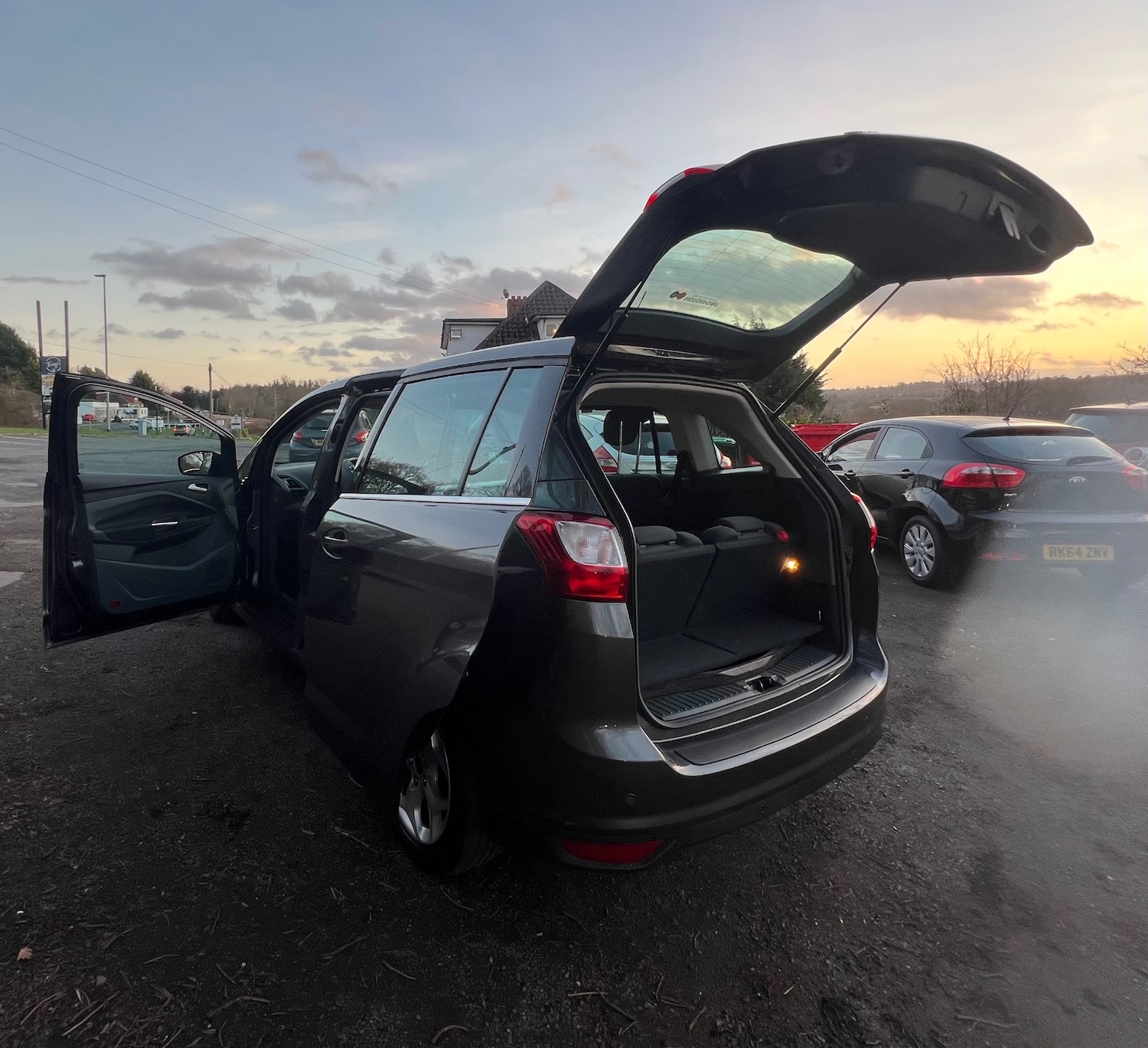 Used Ford Grand C-Max 2015 for sale - 76198633: Photo 9