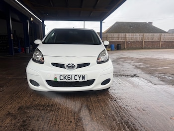 Used Toyota AYGO 2011 for sale - 78428888: Photo