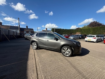 Used Peugeot 2008 2018 for sale - 78584848: Photo