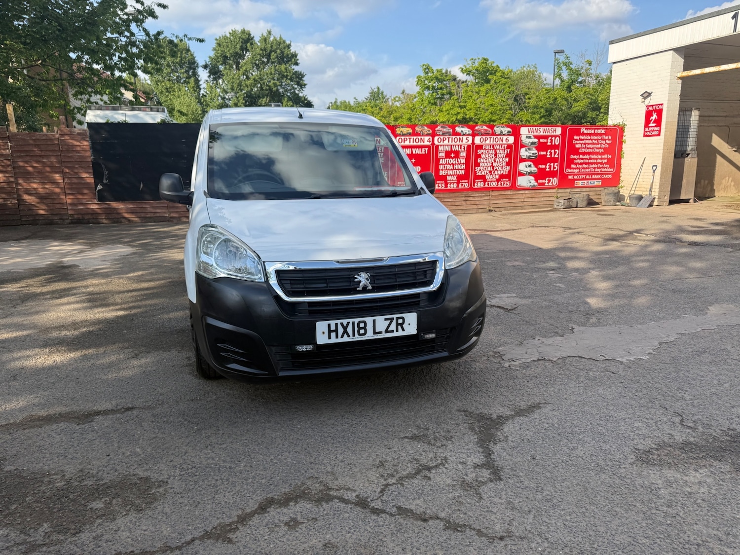 Used Peugeot Partner 2018 for sale - 76187302: Photo 1