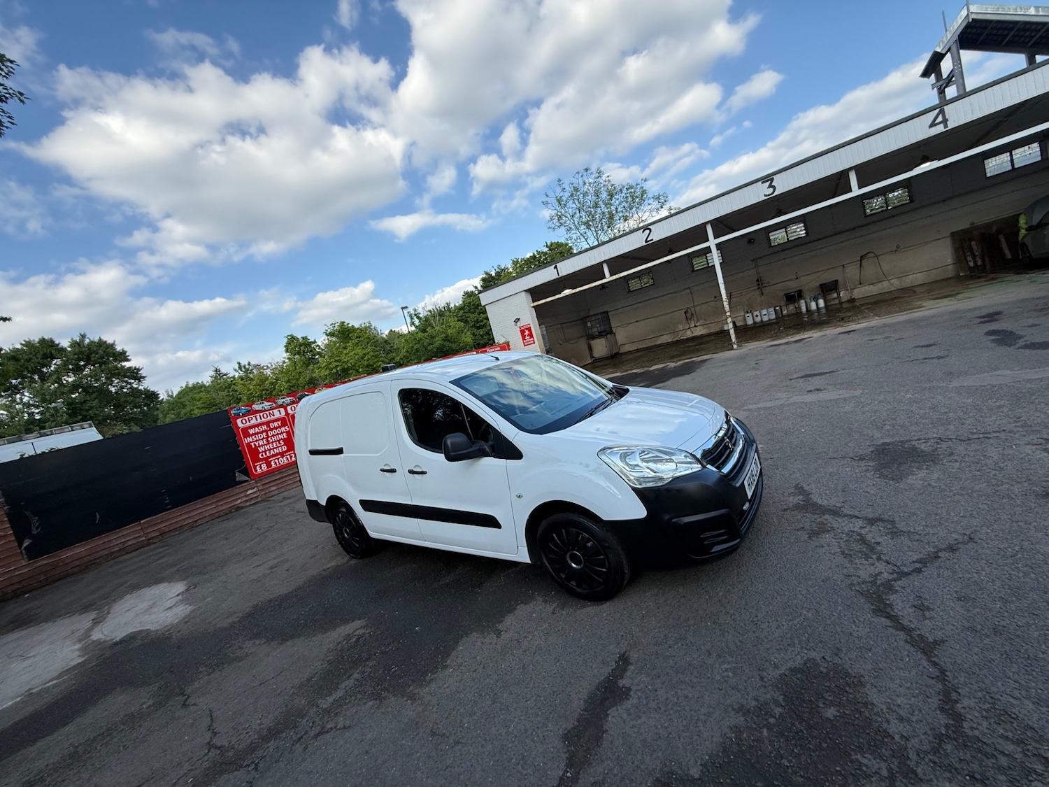 Used Peugeot Partner 2018 for sale - 76187302: Photo 5