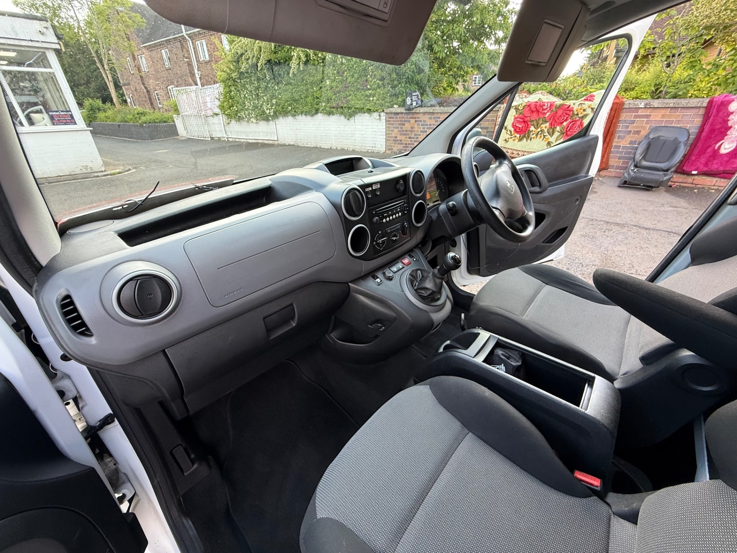 Used Peugeot Partner 2018 for sale - 76187302: Photo 6