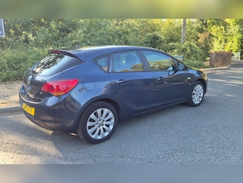 Used Vauxhall Astra 2011 for sale - 79374157: Photo