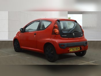 Used Peugeot 107 2012 for sale - 79452582: Photo