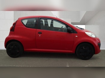 Used Peugeot 107 2012 for sale - 79452582: Photo