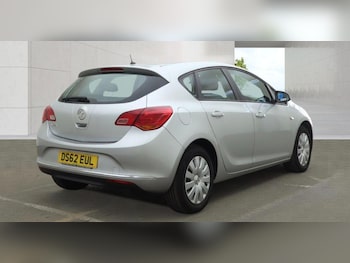 Used Vauxhall Astra 2012 for sale - 79324541: Photo