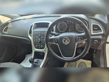 Used Vauxhall Astra 2015 for sale - 79256166: Photo