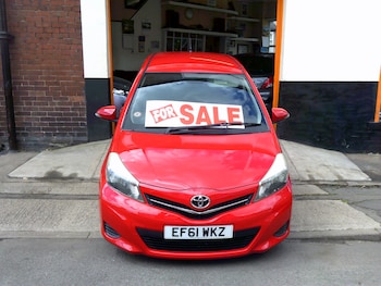 Used Toyota Yaris 2012 for sale - 78832061: Photo