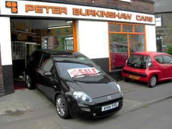 2014 - 1.4 Punto 3-door 1.4 8v 77hp Jet Black 2