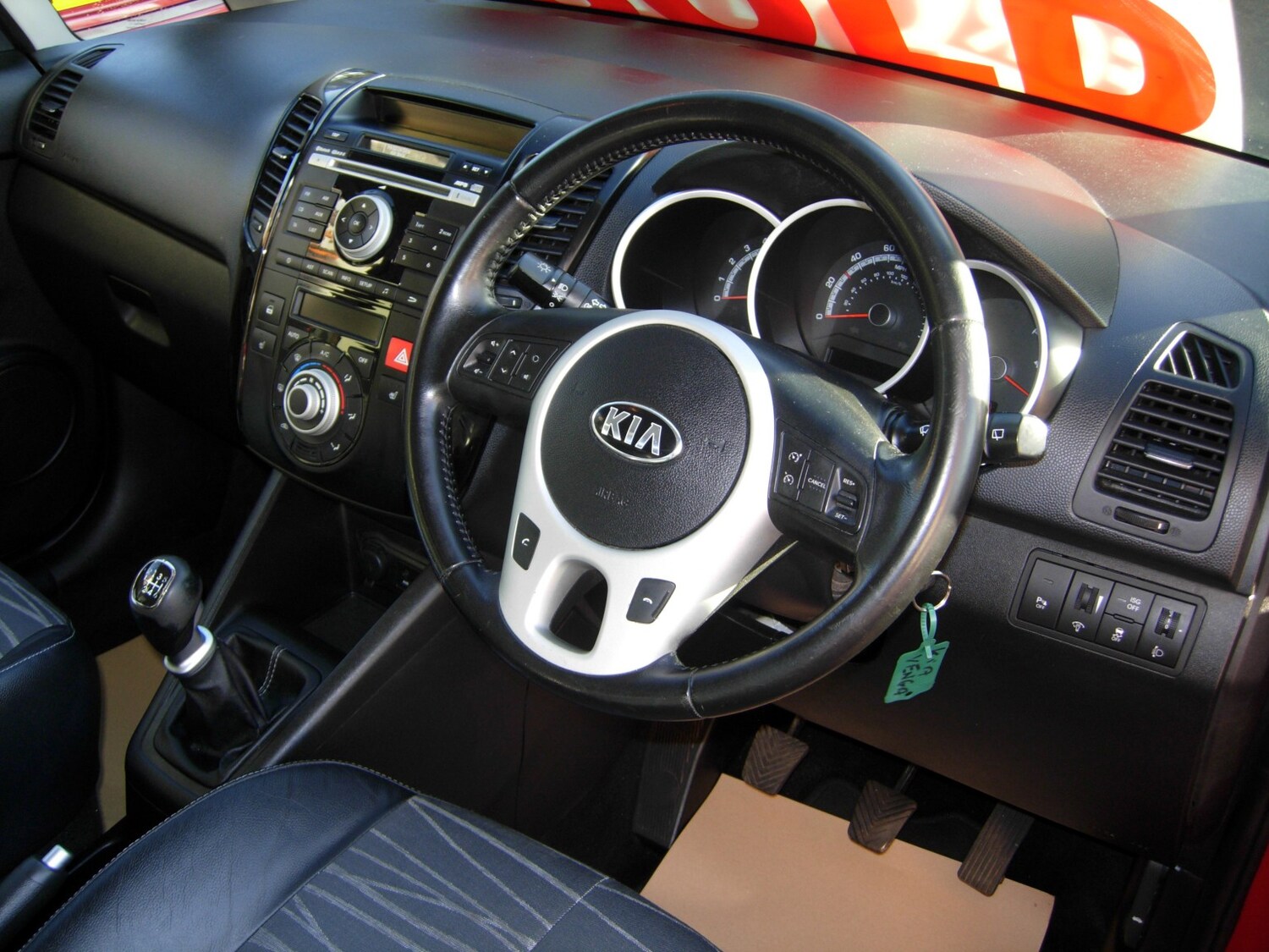 Used Kia Venga 2014 for sale - 76712614: Photo 8