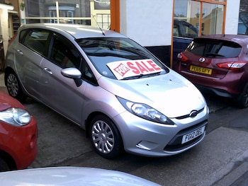 Used Ford Fiesta 2012 for sale - 77201188: Photo
