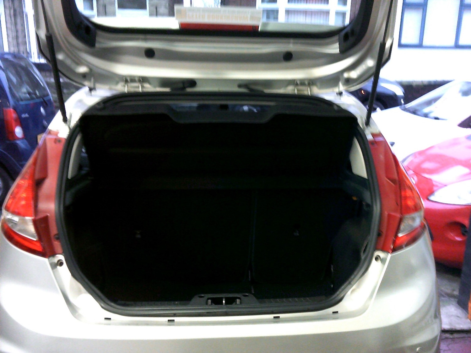 Used Ford Fiesta 2012 for sale - 77201188: Photo 6