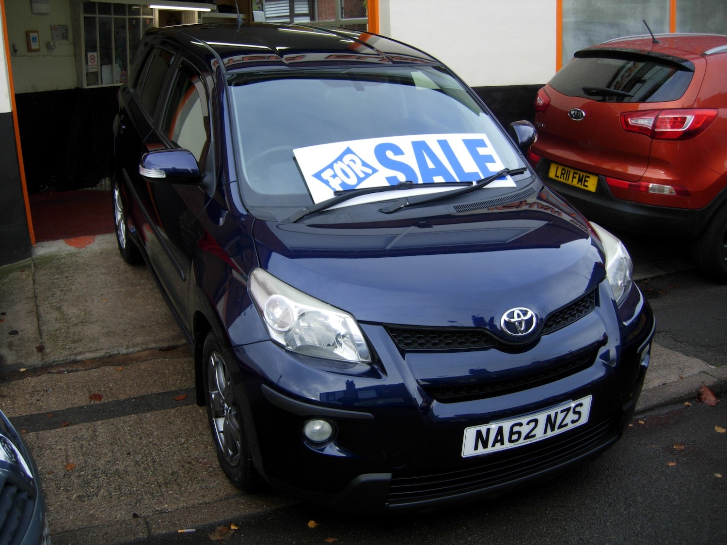 Used Toyota Urbancruiser 2012 for sale - 76631553: Photo 2