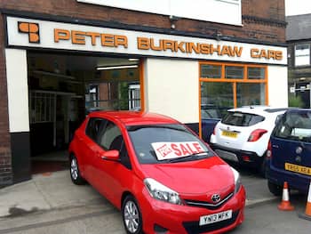 Used Toyota Yaris 2013 for sale - 79656395: Photo