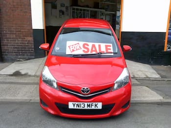 Used Toyota Yaris 2013 for sale - 79656395: Photo
