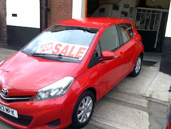 Used Toyota Yaris 2013 for sale - 79656395: Photo