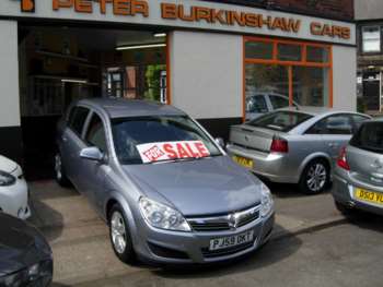 2009 - 1.4 i 16v Club 5-Door
