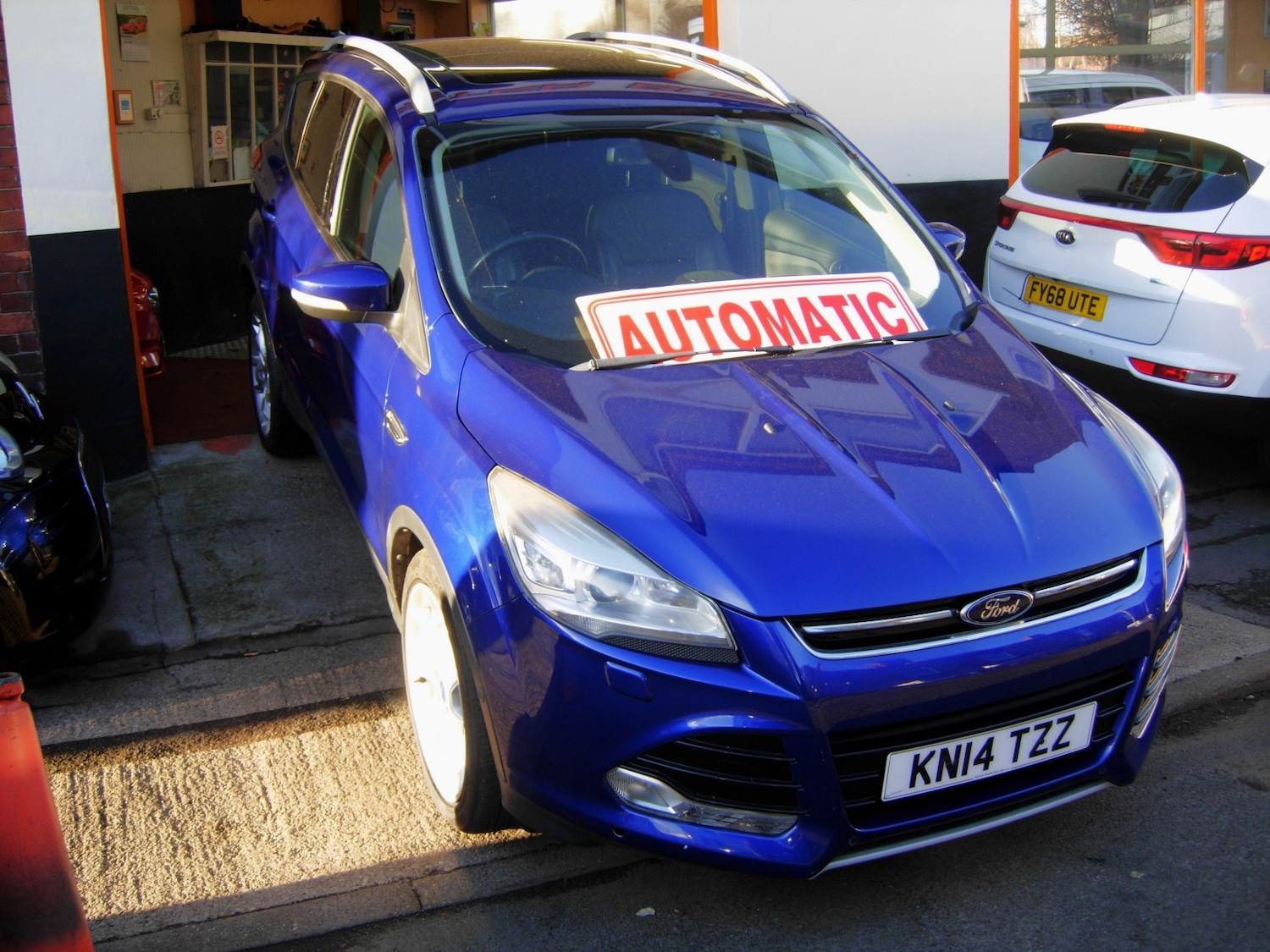 Used Ford Kuga 2014 for sale - 77129563: Photo 2