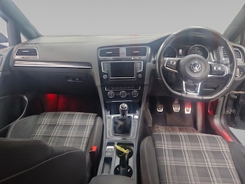 Used Volkswagen Golf 2015 for sale - 75585178: Photo