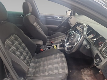 Used Volkswagen Golf 2015 for sale - 75585178: Photo
