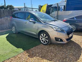 Used Peugeot 5008 2014 for sale - 74223493: Photo