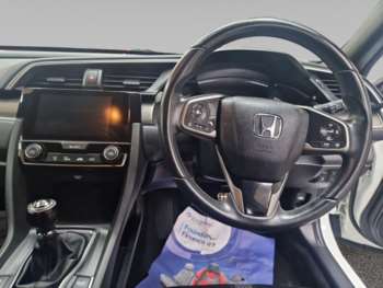 Used Honda Civic 2018 for sale - 75111769: Photo