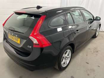 Used Volvo V60 2016 for sale - 74529673: Photo