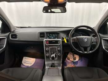 Used Volvo V60 2016 for sale - 74529673: Photo