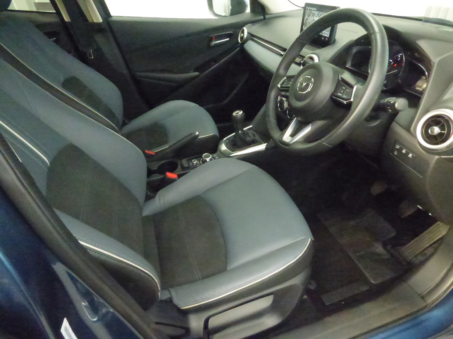 Used Mazda Mazda2 2022 for sale - 76288235: Photo 9