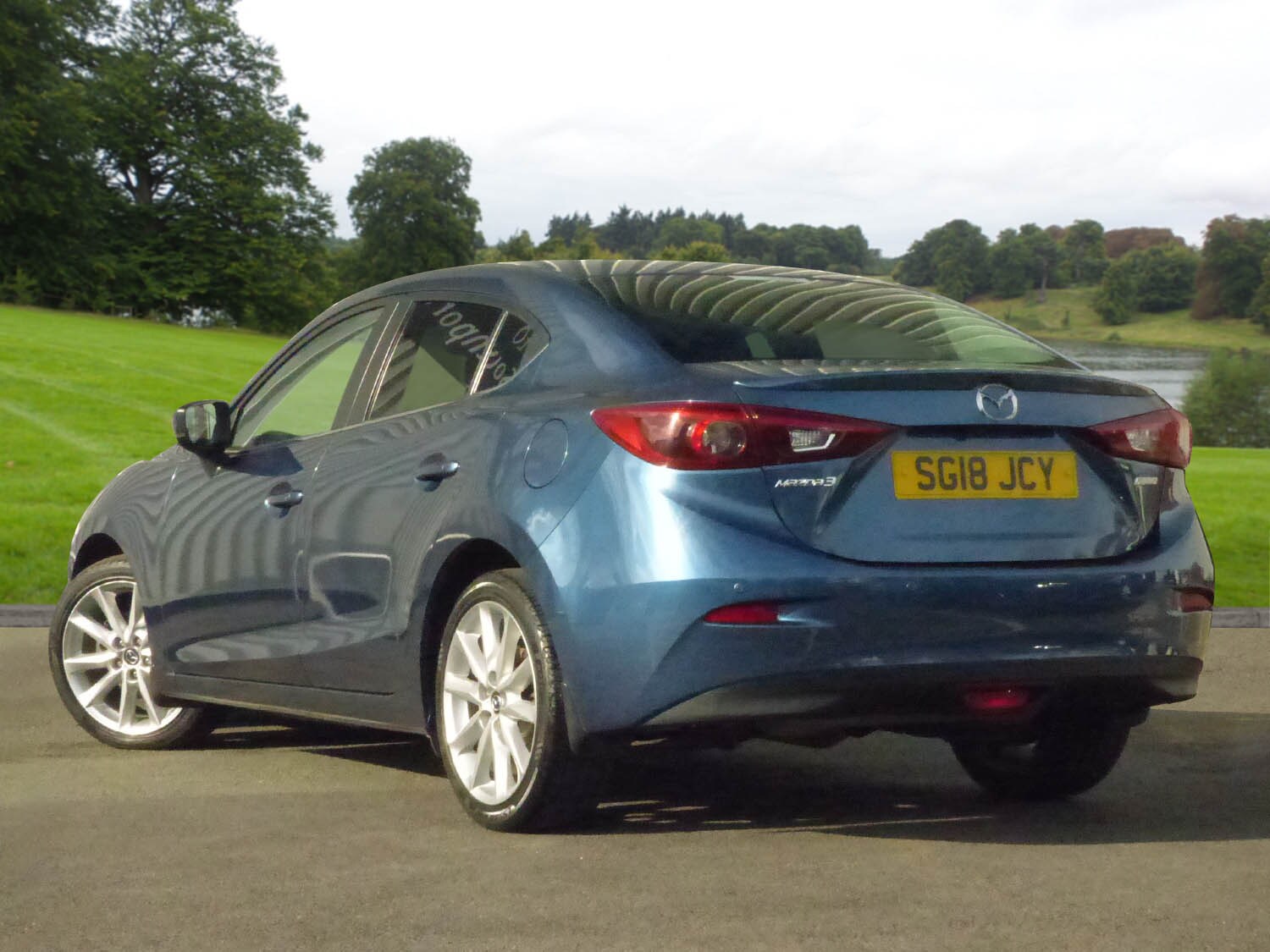 Used Mazda Mazda3 2018 for sale - 76077438: Photo 3