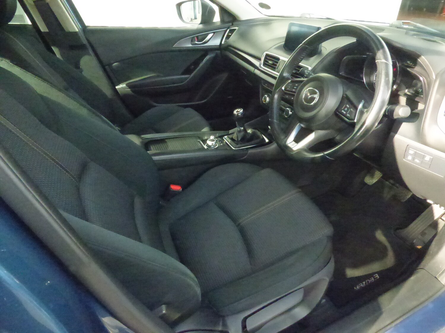 Used Mazda Mazda3 2018 for sale - 76077438: Photo 9