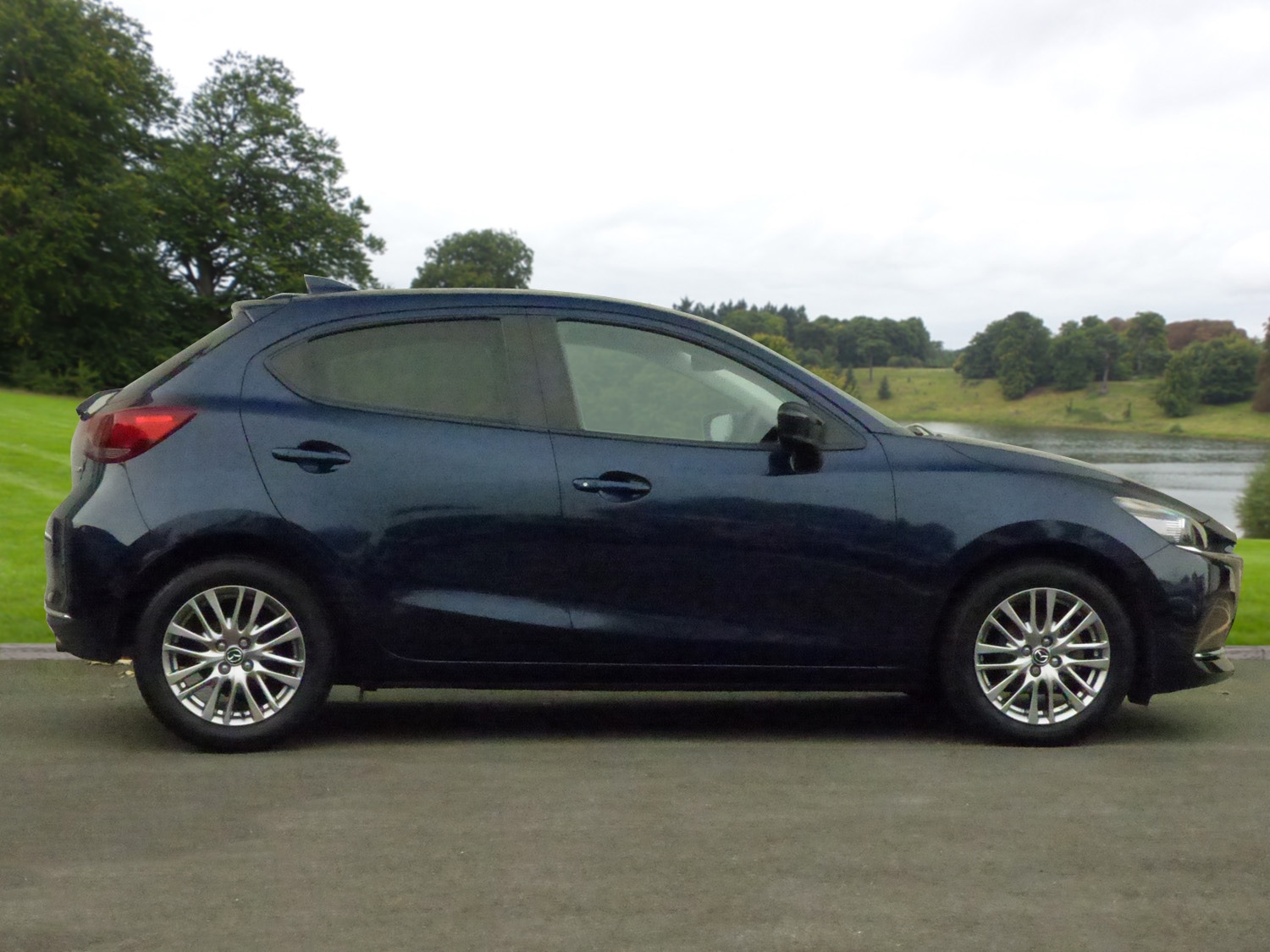Used Mazda Mazda2 2020 for sale - 76182185: Photo 2