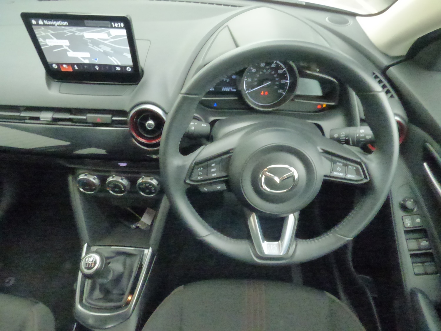 Used Mazda Mazda2 2024 for sale - 76011209: Photo 14