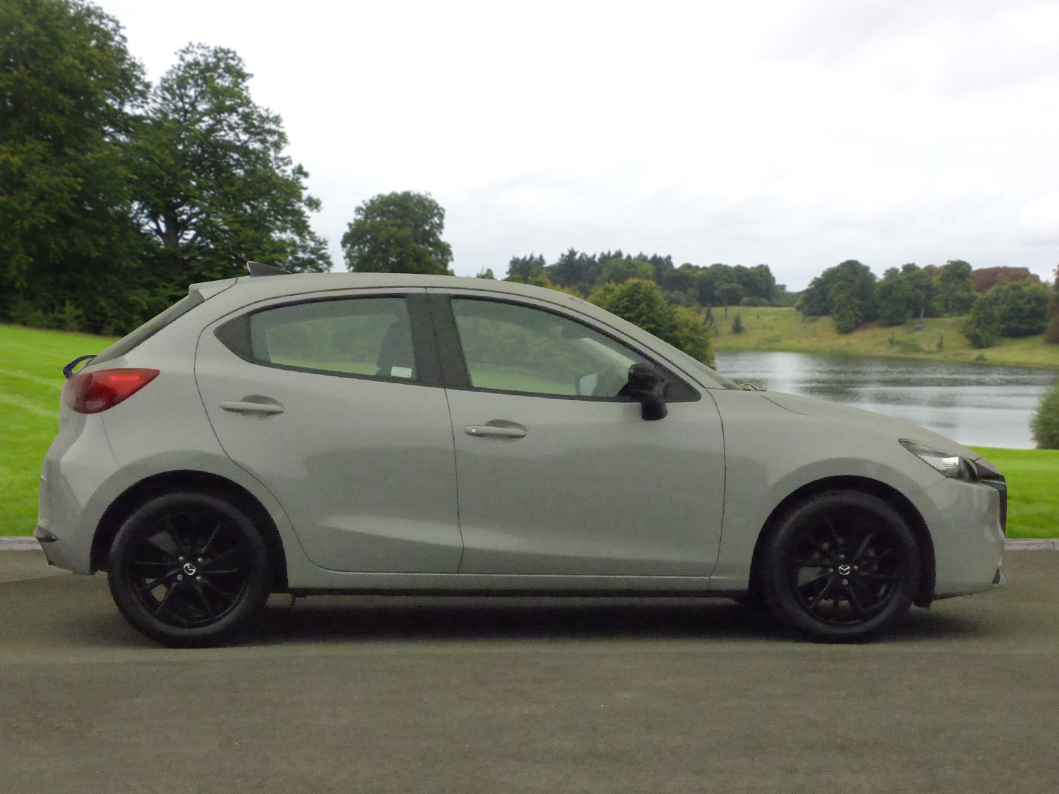 Used Mazda Mazda2 2024 for sale - 76011209: Photo 2